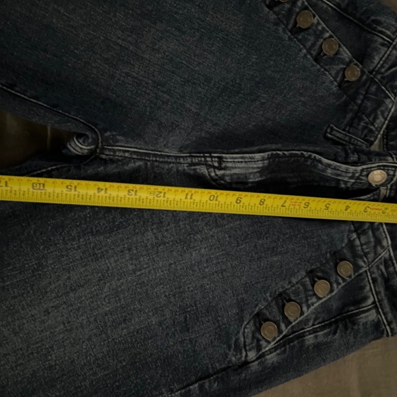 High Rise '70s Flare Jeans - Picture 13 of 14